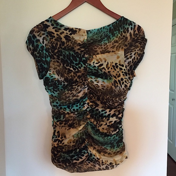 FOR CYNTHIA leopard animal print top, petite small - Picture 4 of 6